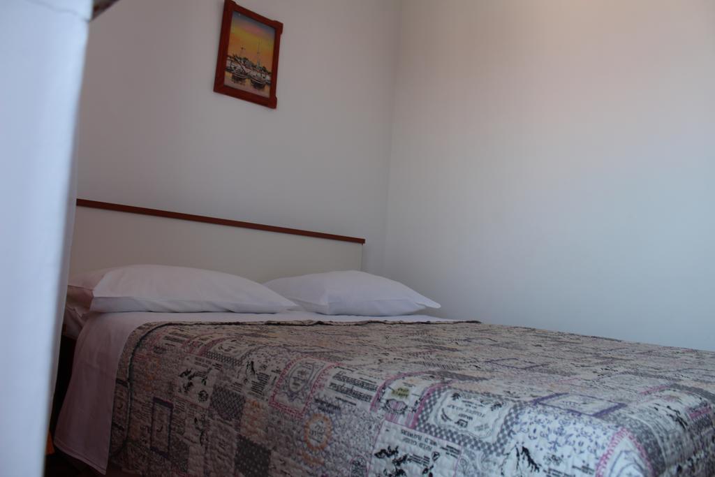 Apartment Muzic มาลีโลชินจ์ ห้อง รูปภาพ